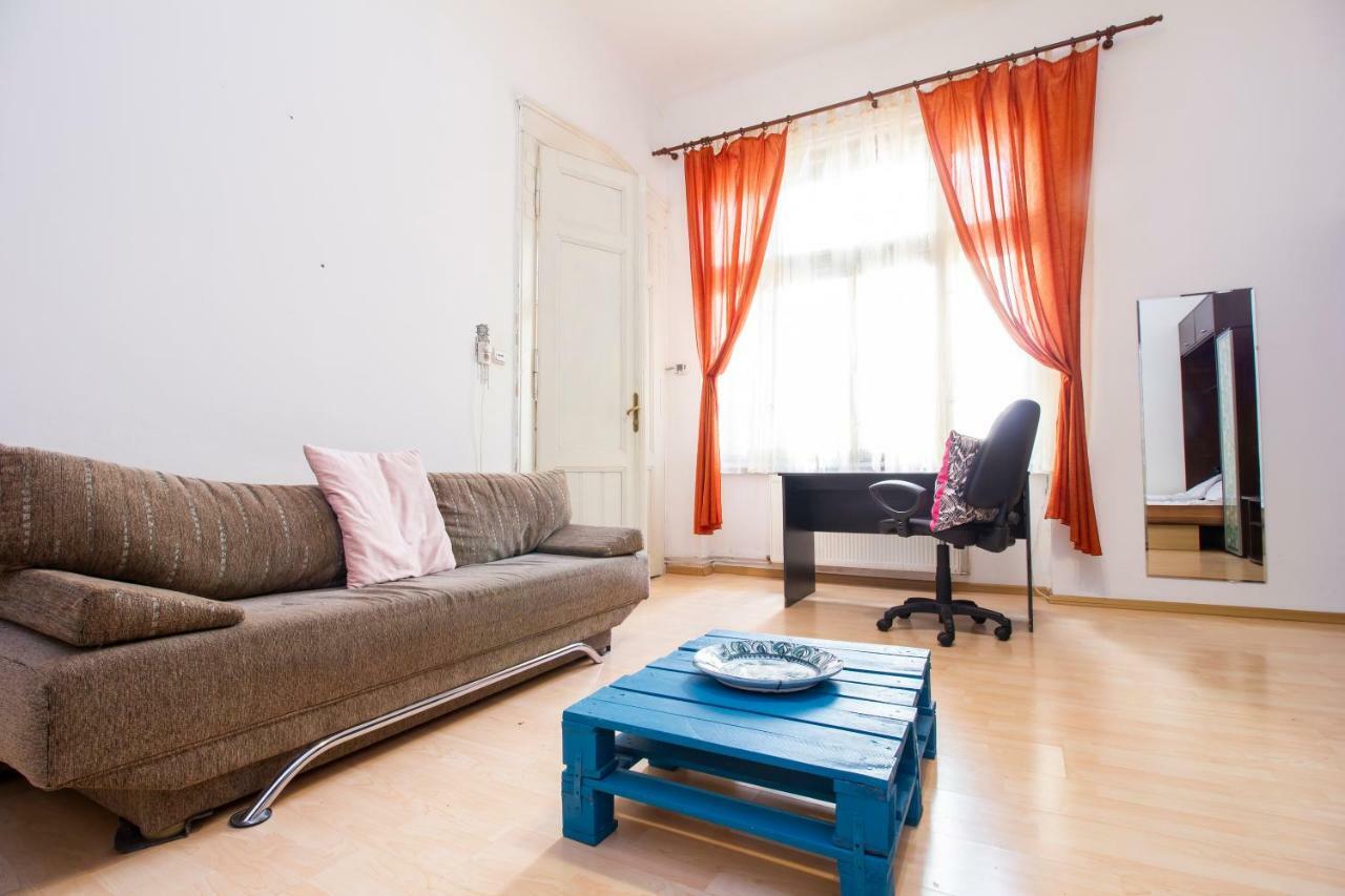 By The River Apartment 2 Perenna Τιμισοάρα Εξωτερικό φωτογραφία